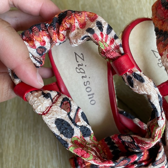 Cute wedges - Picture 3 of 3